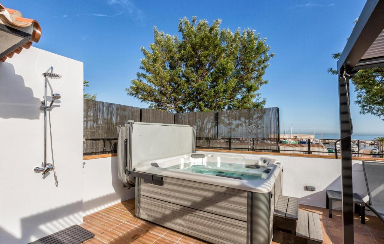 Gorgeous Home In Marbella With Kitchen Εξωτερικό φωτογραφία