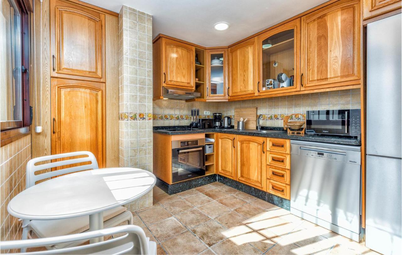 Gorgeous Home In Marbella With Kitchen Εξωτερικό φωτογραφία